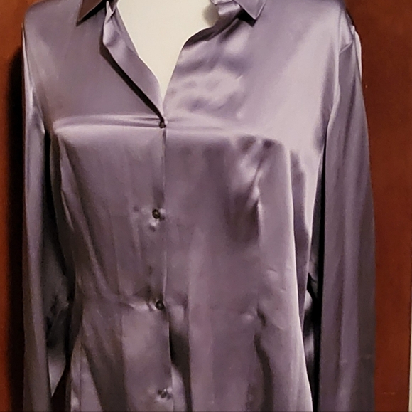 Calvin klien 100% Silk Lavendar Womens Size 12 Button-up Blouse - Picture 2 of 8